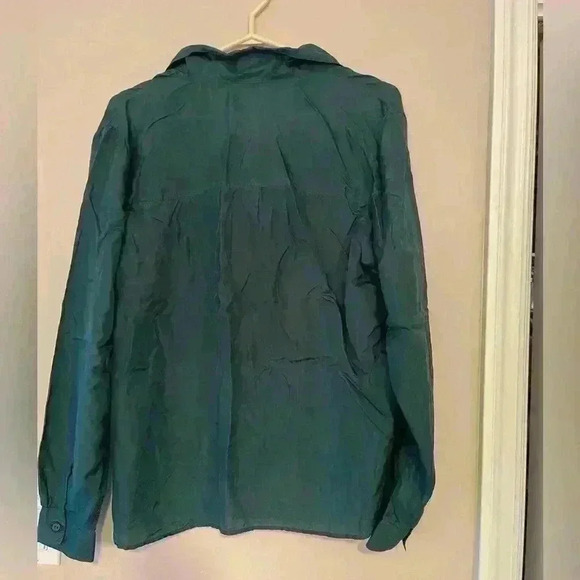 Vintage  silk button down - Picture 2 of 3